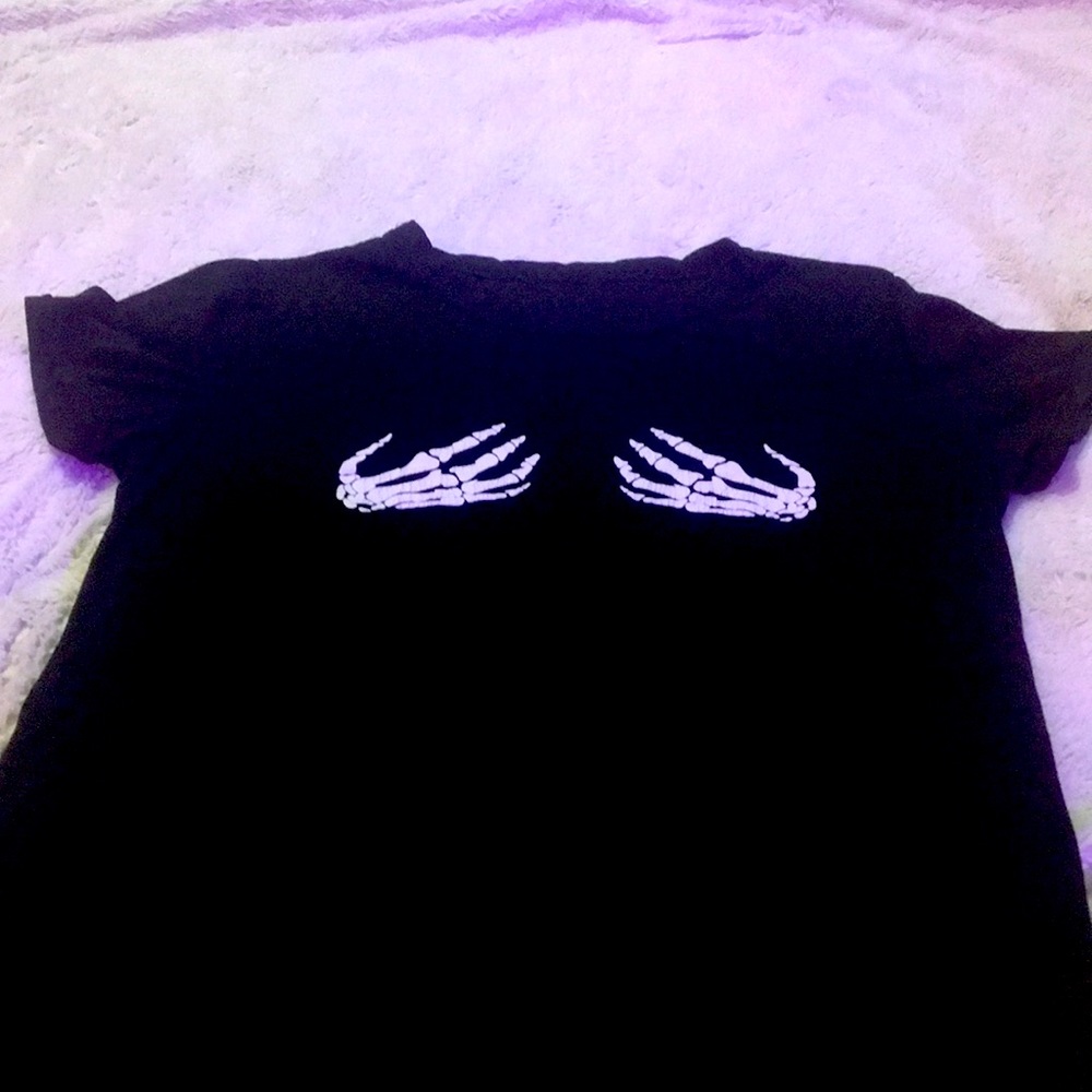 Skeleton Hand Top